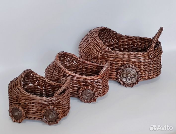 Люлька- коляска плетёная для кукол