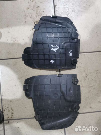 Mercedes w205 Лючок локера левый