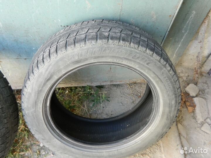 Bridgestone Blizzak Revo GZ 255/55 R16