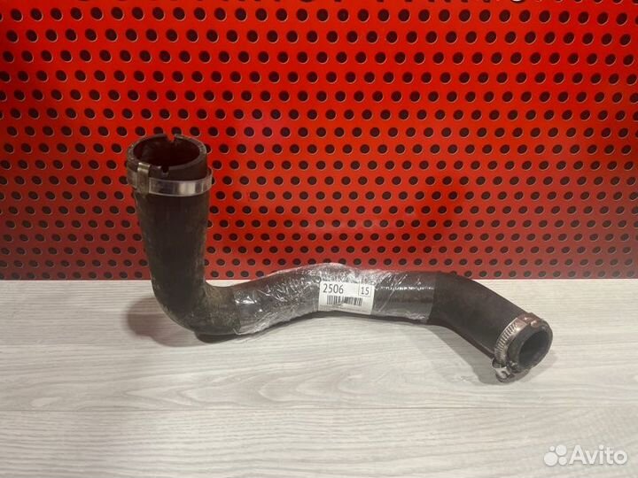 Патрубок радиатора Land Rover Range Rover Vogue