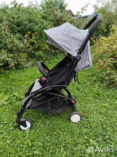Коляска прогулочная Yoya