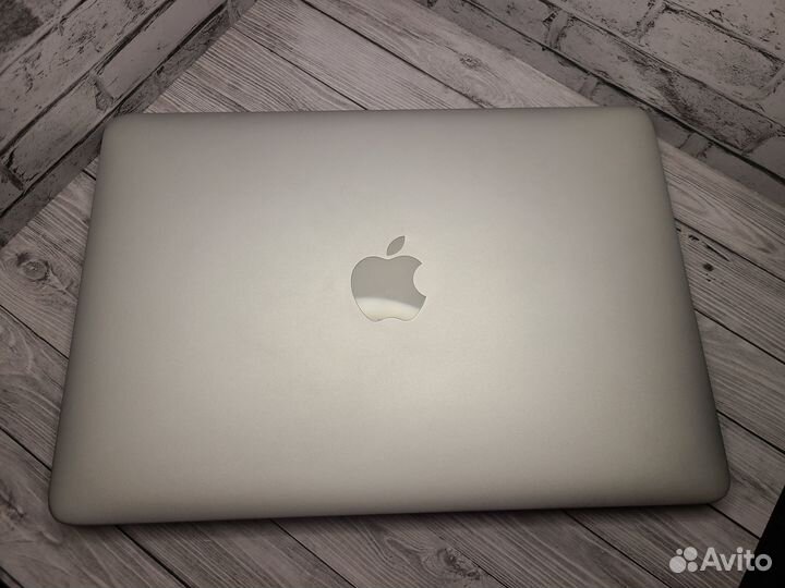 MacBook Pro 13 Retina Early 2015 i5/8/256