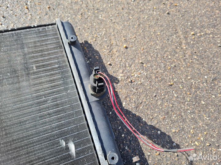 Радиатор охлаждения vw sharan