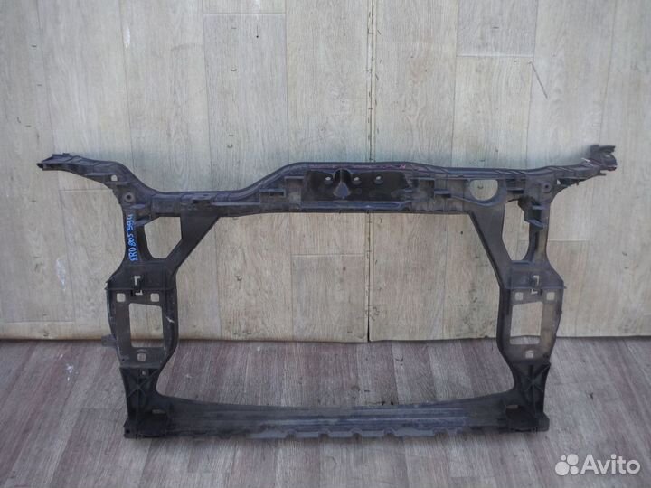 Телевизор (панель передка) №2 Аudi Q5 2009