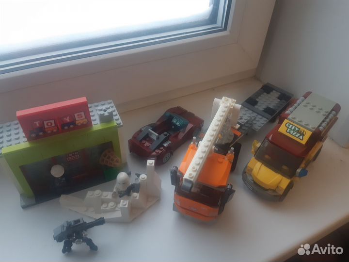 Lego игрушки