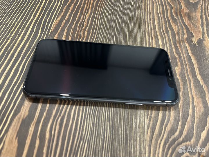 iPhone 11 Pro, 64 ГБ