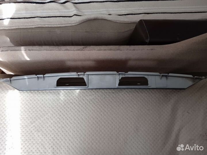 Панель крышки багажника nissan n16