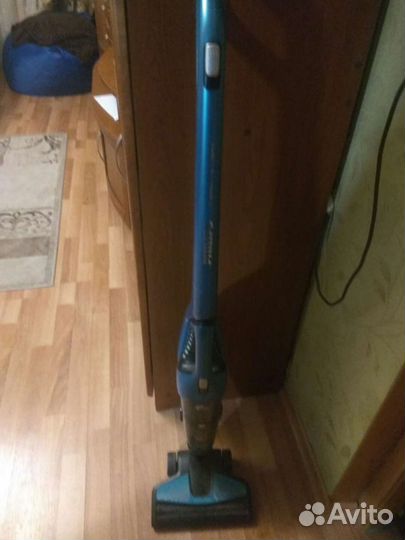 Моющий пылесос Philips