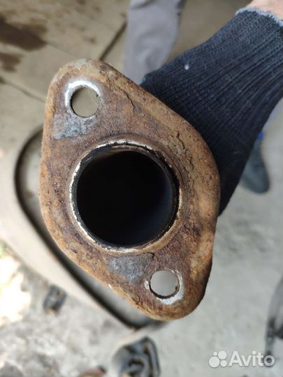 Глушитель / задняя бочка Ниссан