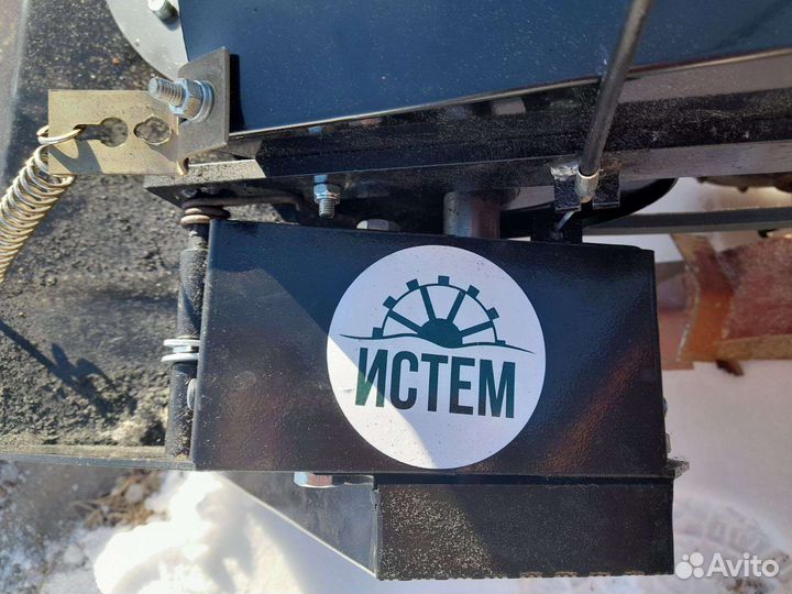 Снегоотбрасыватель для мотоблока