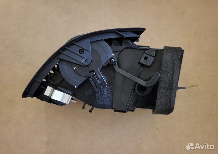 1Z0819701A skoda octavia A5 дефлектор