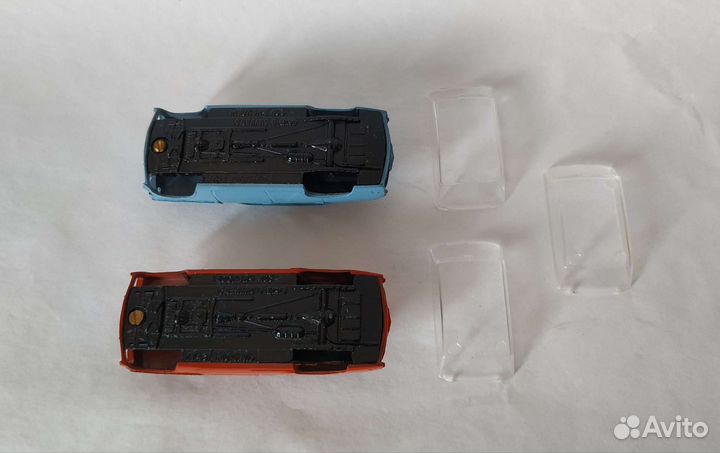 Москвич 403 РФ + стёкла 1:43