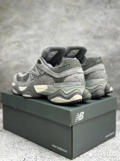 Кроссовки женскиеи new balance 9060