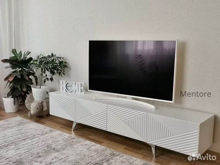 Тумба тв Bravo в белом цвете (на опорах)