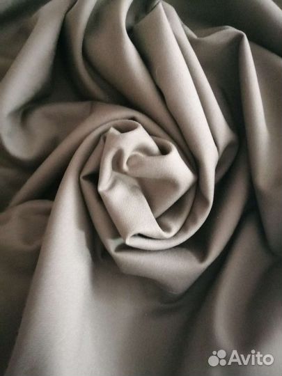 Отрез ткани защитного цвета