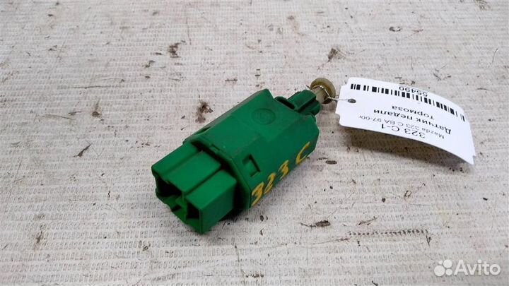 Датчик педали тормоза Mazda 323 С ва 97-00г