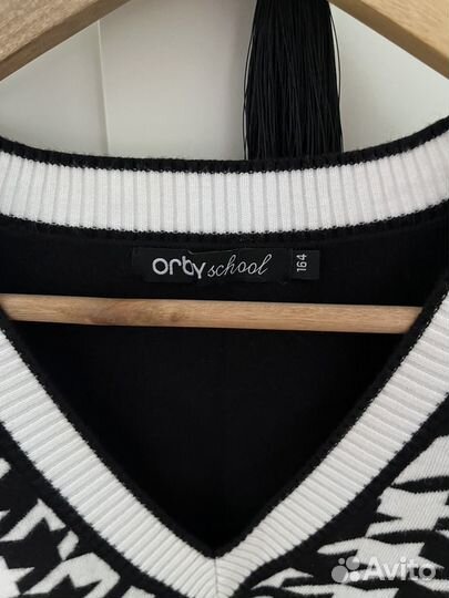 Жилет школьный для девочки 164