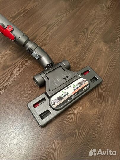 Пылесос на запчасти dyson
