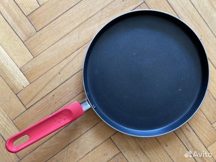 Сковородки de Buyer, чугунная СССР, блинная