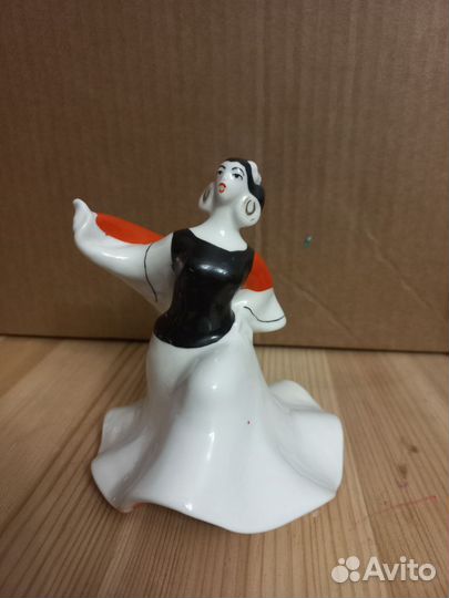 Фарфоровая статуэтка Испанский танец, Кармен