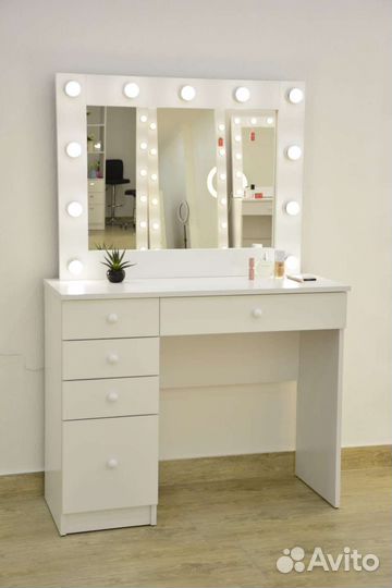 Гримерное зеркало