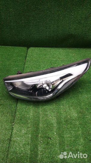 Фара передняя левая Hyundai Ix35
