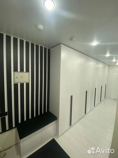 Большой шкаф