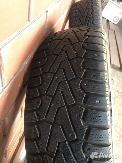 Pirelli Ice Zero 225/65 R17