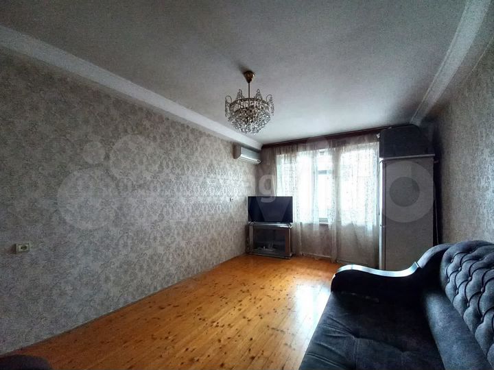2-к. квартира, 54 м², 5/5 эт.