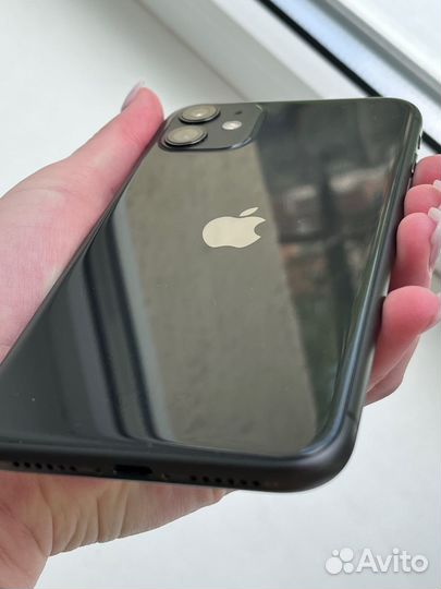 iPhone 11, 64 ГБ