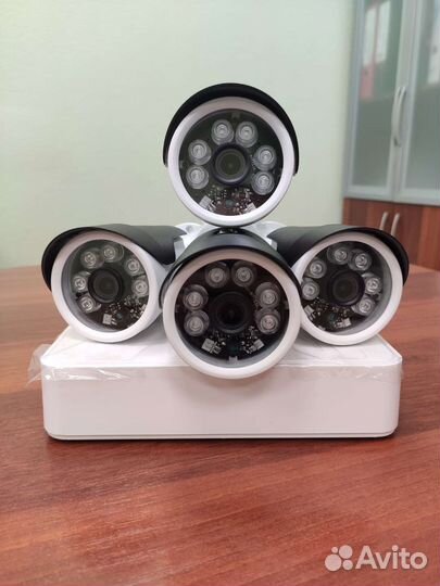 Комплект видеонаблюдения 4 камеры