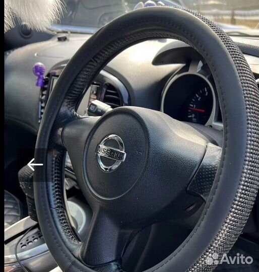 Оплетка на руль со стразами