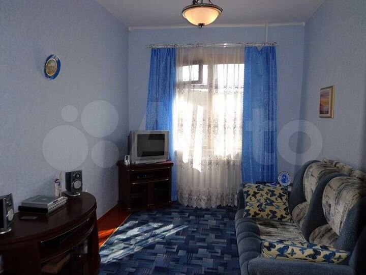 Дом 325 м² на участке 9 сот.