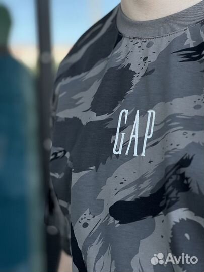 Футболка Gap камуфляж oversize