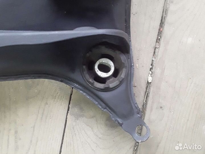 Подрамник VW passat b5/b5+