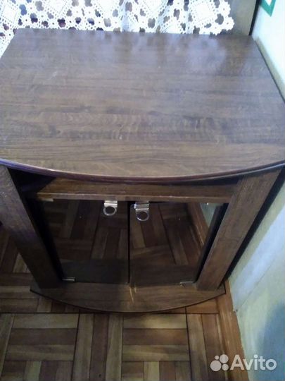 Тумба под телевизор