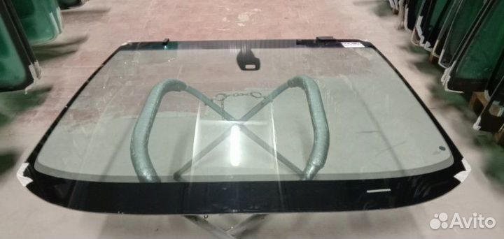 Лобовое стекло Ford S-Max с подогревом