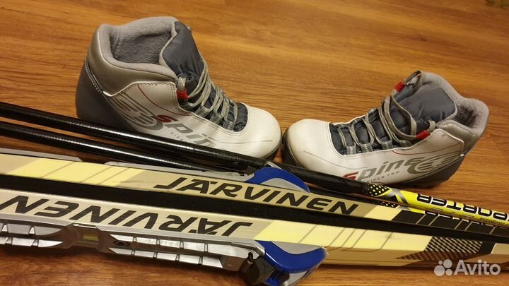 Лыжные ботинки классические