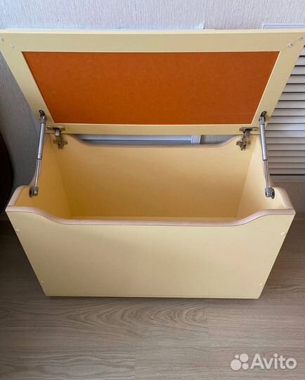 Продаётся стенка