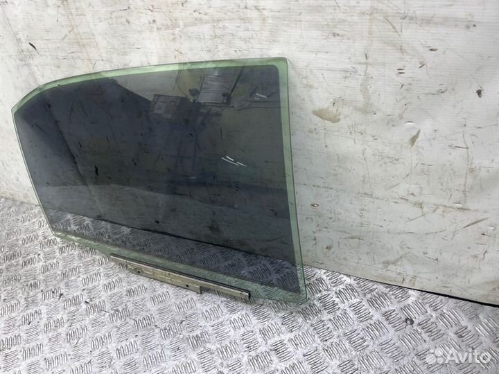 Стекло двери заднее правое Toyota Camry V40 2azfe