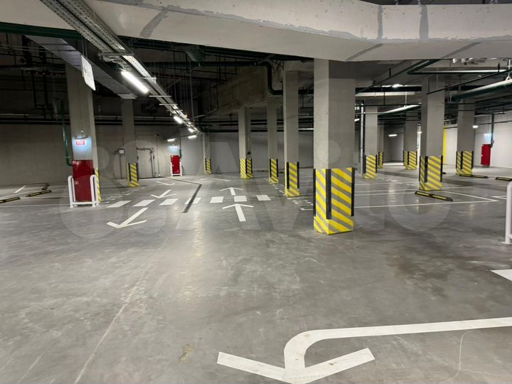 Машиноместо, 13 м²