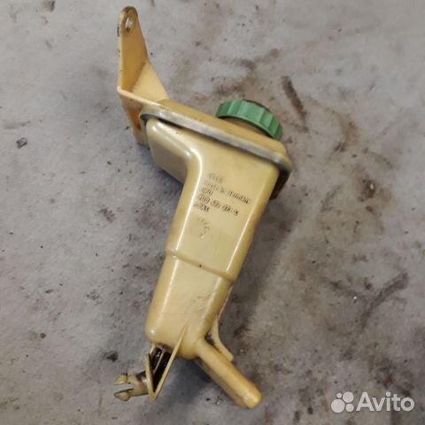 Бачок гур Ауди А4Б5 Фольксваген Пассат Б5