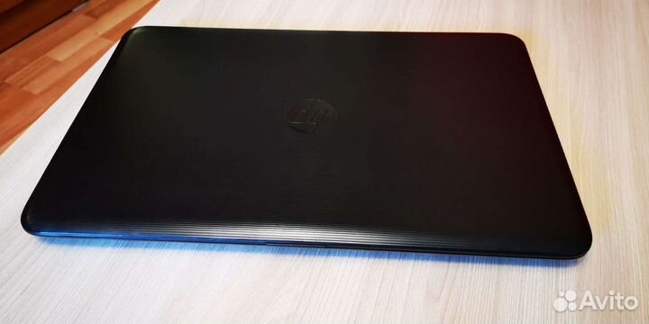 Ноутбук HP 15-ay516 (i5)