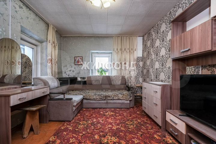 Дом 47 м² на участке 2,2 сот.