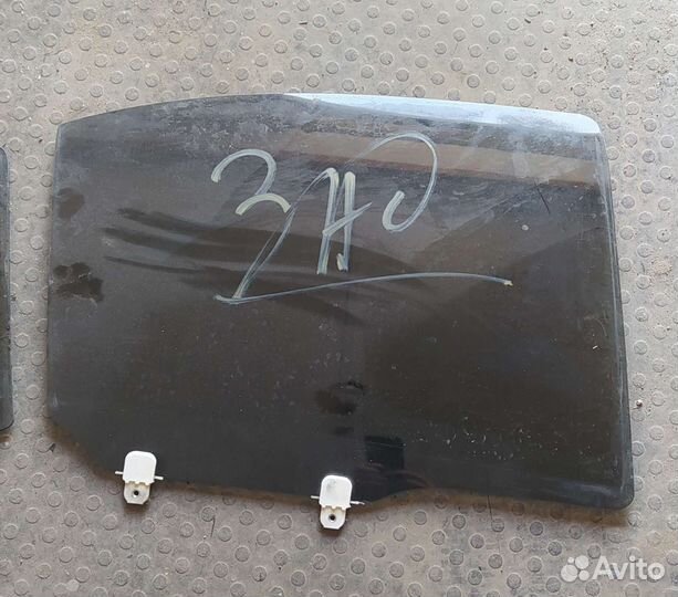 Стекло двери Mitsubishi lancer 10