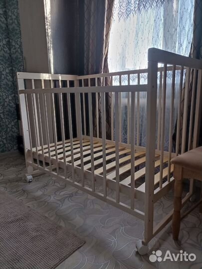 Детская кроватка