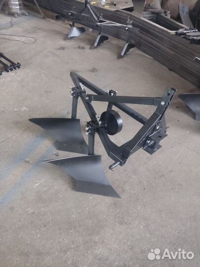 Плуг для минитрактора