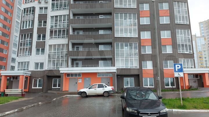 Свободного назначения, 122.4 и 181,1 м²