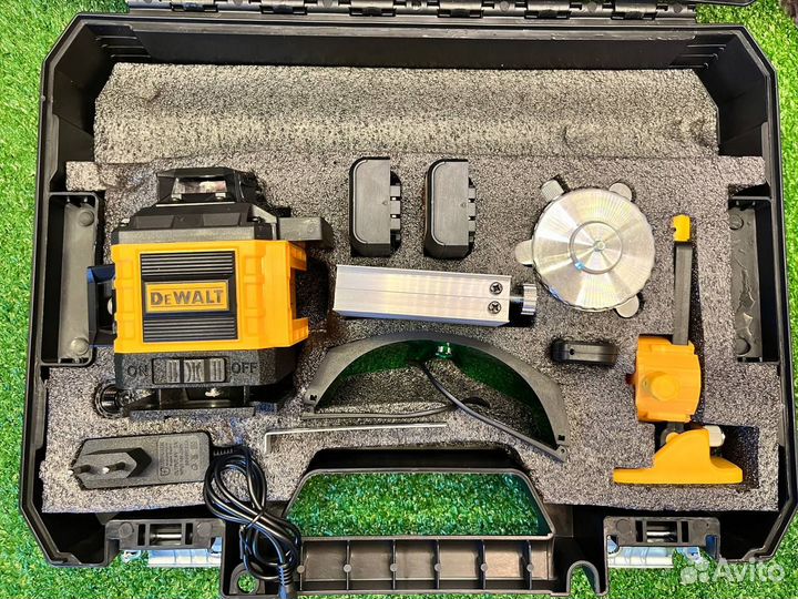 Лазерный уровень (девольт)