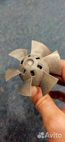 Двигатель с крыльчаткой (12v)